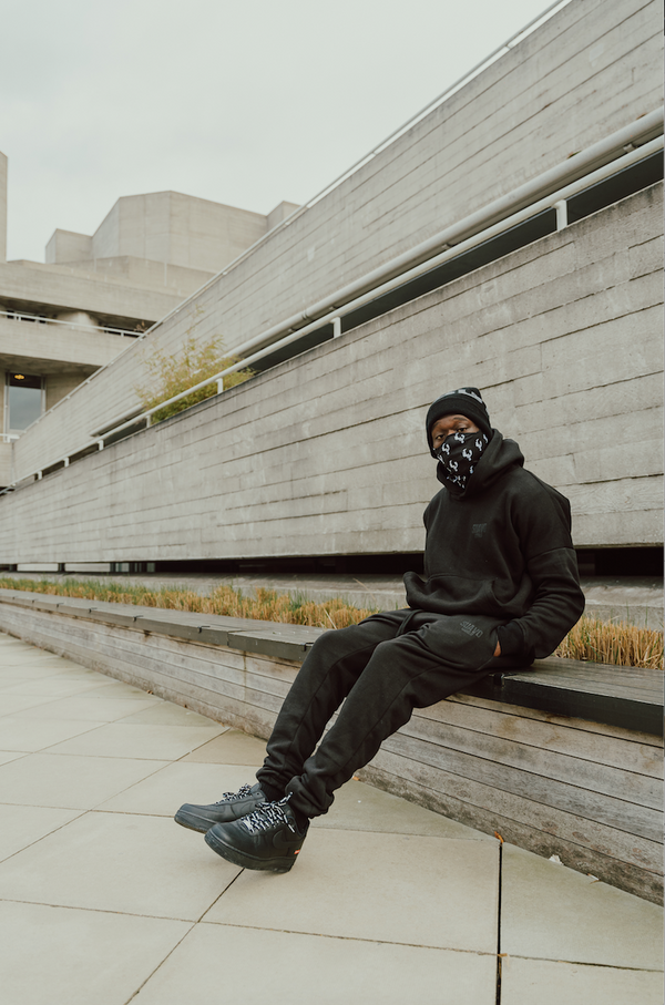 SIGNATURE TRACK BOTTOMS - JET BLACK
