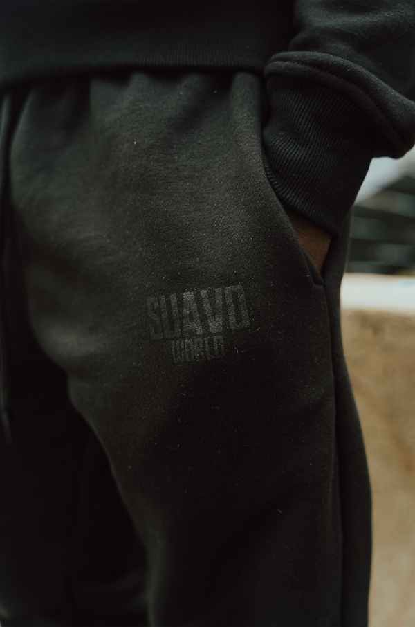 SIGNATURE TRACK BOTTOMS - JET BLACK