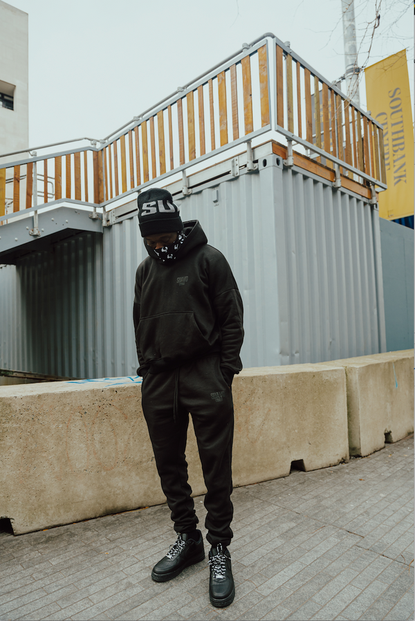 SIGNATURE TRACK BOTTOMS - JET BLACK