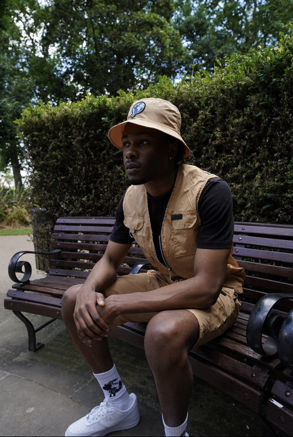 S WORLD BUCKET HAT CAMEL CREAM